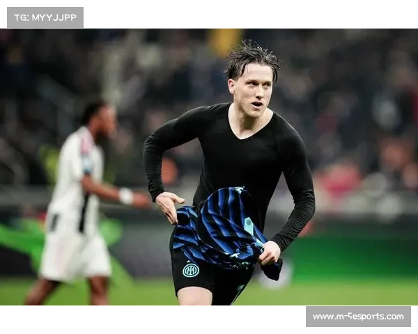 泽林斯基世界波绝杀：弧线球直挂死角，安联球场鸦雀无声